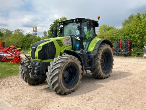 Claas Axion 810 CMatic Cebis 2