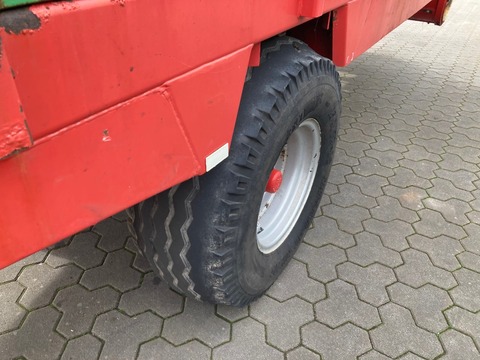 4551-dfa6e9b9799f3f81d33e7e66acebad60-5960709