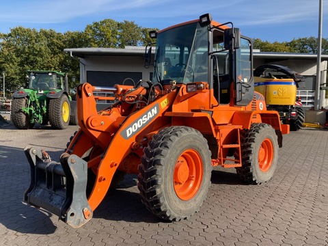 Doosan DL160       NUR 785 Betriebsstunden