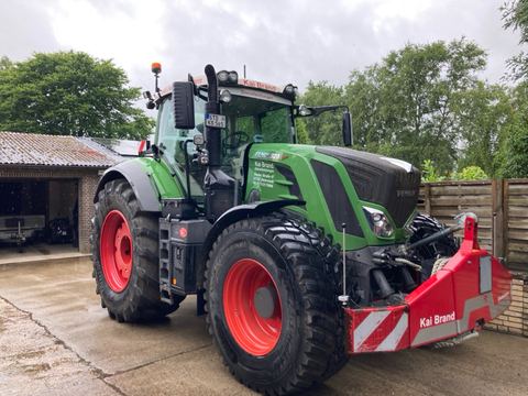 Fendt 828 Vario Profi Plus 2