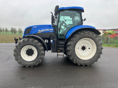 New Holland T7.200