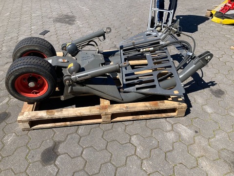 Sonstige Zusatzfahrwerk Xerion 4200 NEU