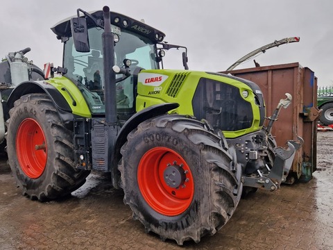 <strong>CLAAS Axion 810 Cmat</strong><br />