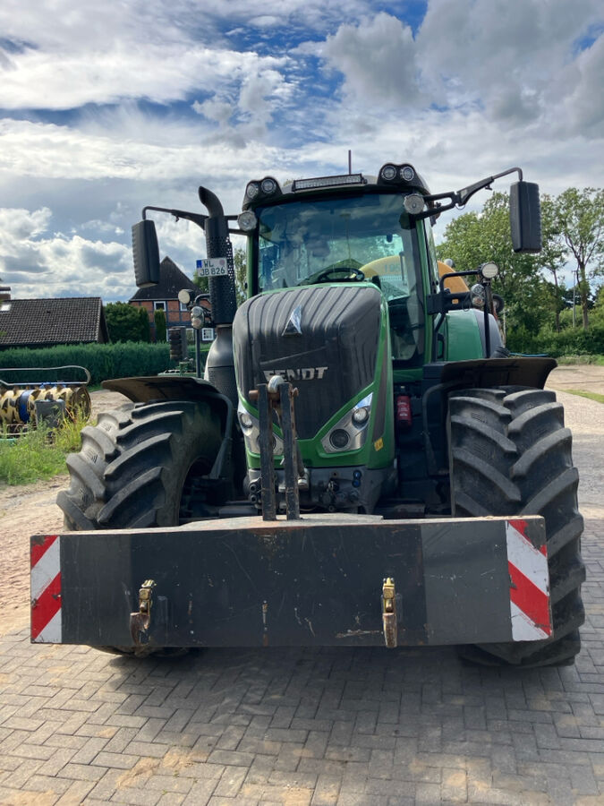 Fendt 826 Vario S4 Profi Plus 2
