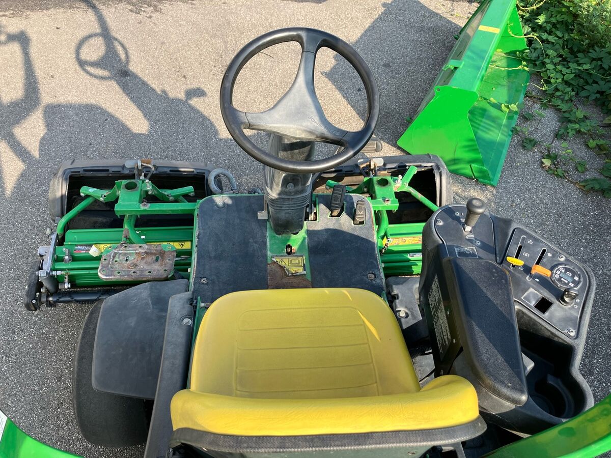 John Deere Greenmäher 2500E 3