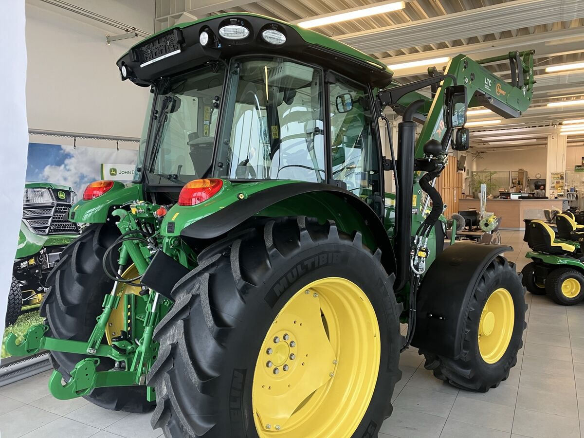 John Deere 5115R 3