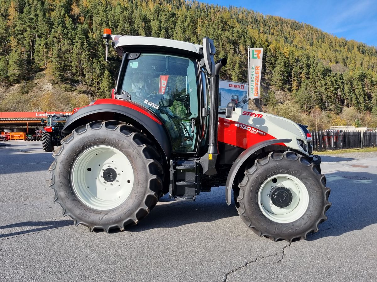 Steyr Traktor Expert 4130 CVT - Suspended front axle 