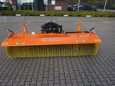 Pronar Kehrmaschine ZM-28H, 2800 mm, 650 mm Ø, NEU 3