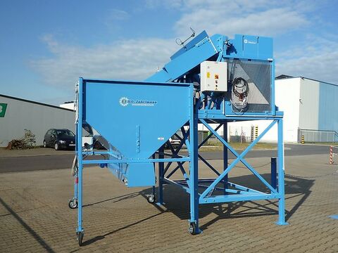 Kistenkippgerät auf Podest mit Vorratsbunker, NE 2
