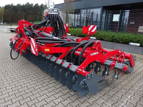 ARES XL A, 6,0 m inkl. Vogelsang Gülleverteiler  2
