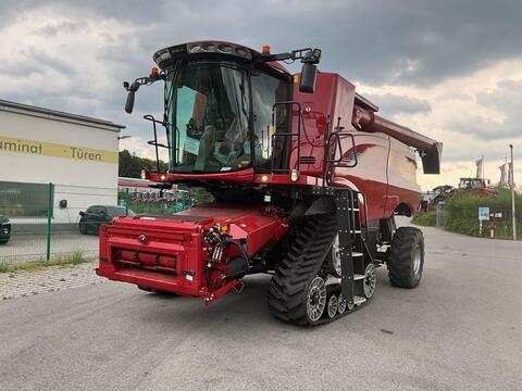 Case-IH Axial-Flow 8250 Raupe