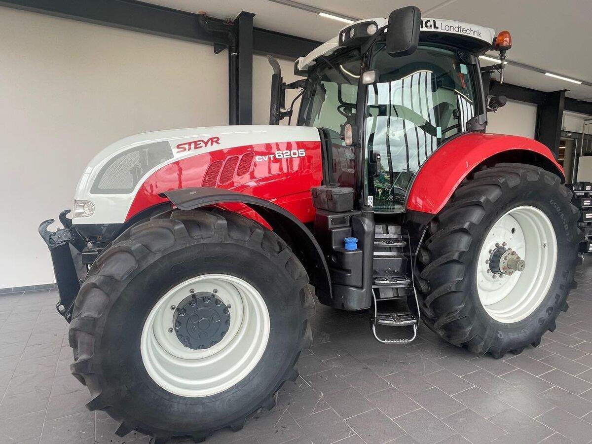 Steyr CVT 6205 2