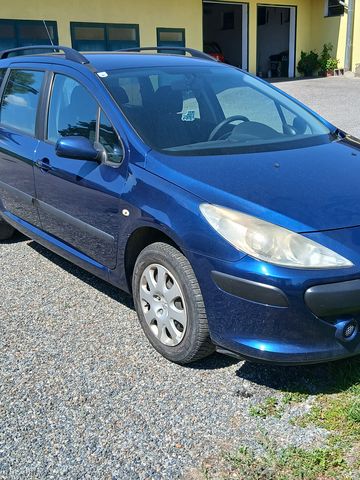 Sonstige Peugeot 1,6 Diesel HDI