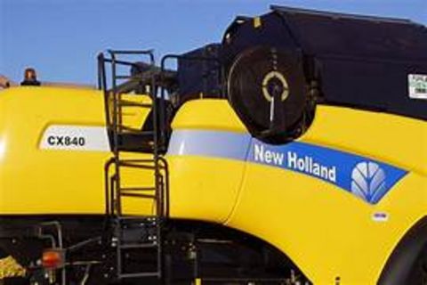 New Holland Combine CX 840 - TX 62