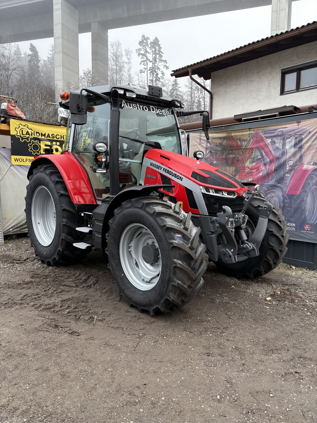 Massey Ferguson MF 5S.145 Dyna-6 Exclusive 2