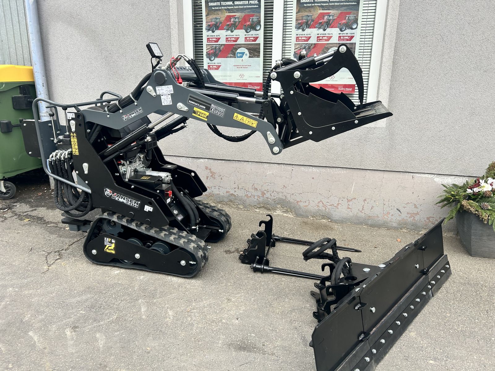 Kompaktlader KL-200 1