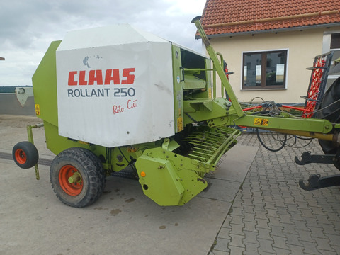 CLAAS Rollant 250 RC RotoCut
