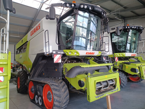 CLAAS LEXION 7500 TERRA TRAC