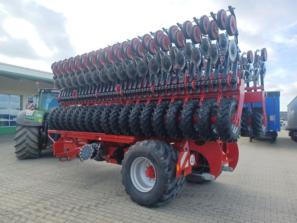 Horsch Serto 12 SC 3