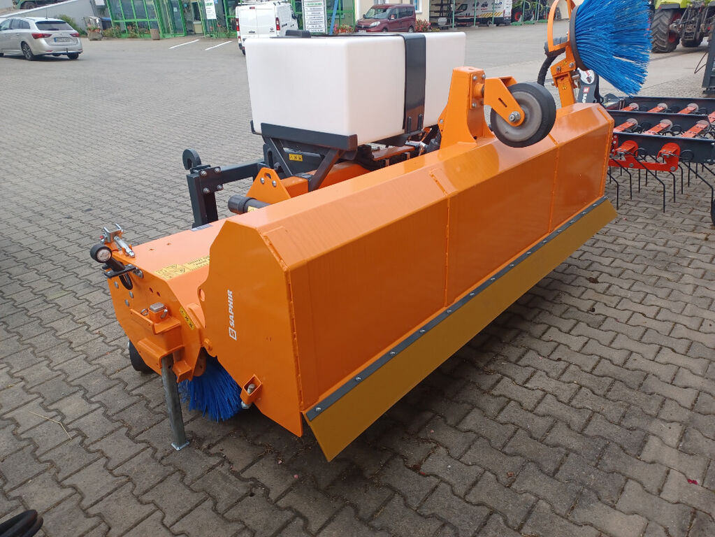 Saphir PKM 26 Claas Scrpion Kramer TKL 3