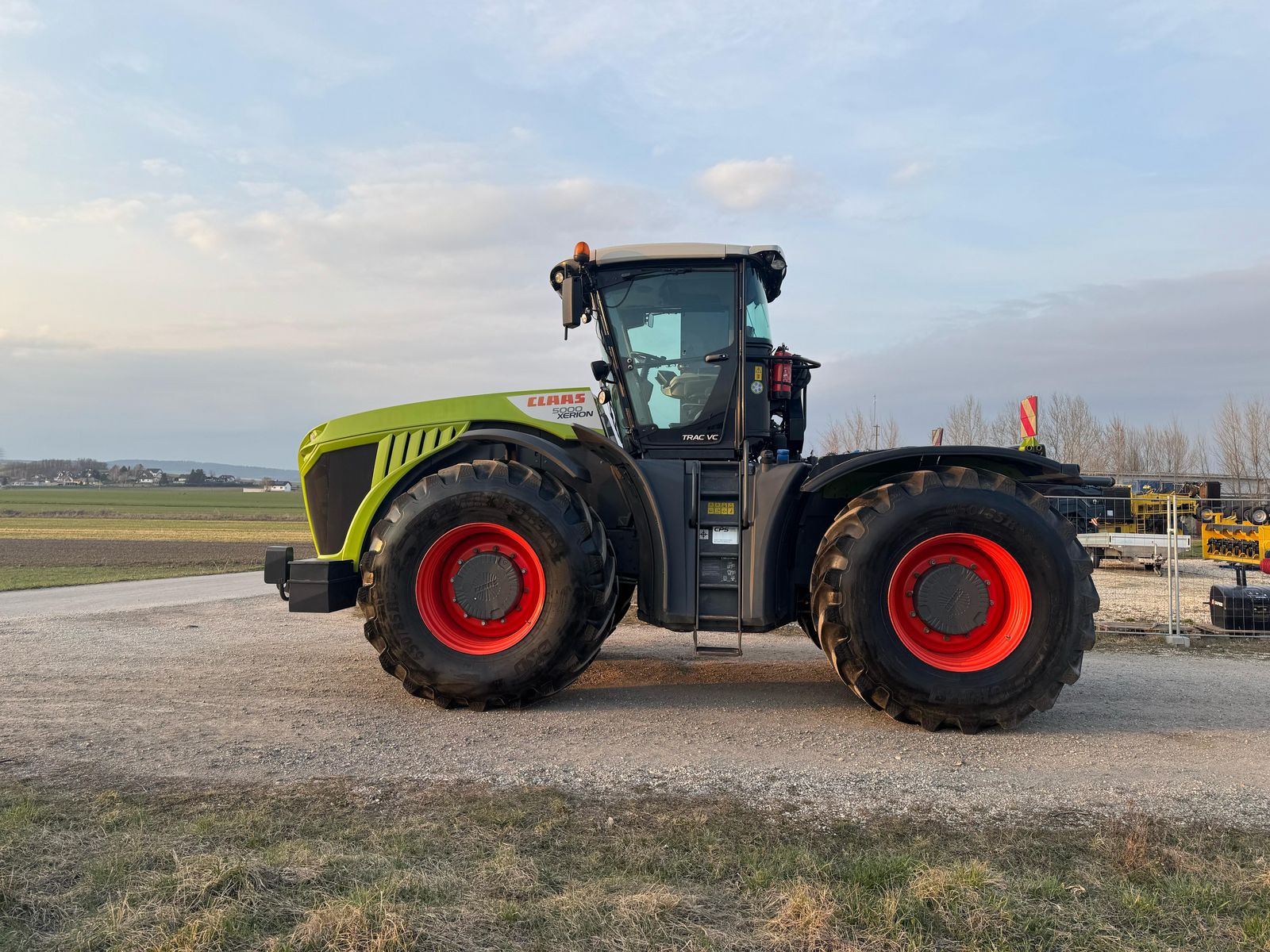 Claas Xerion 5000 Trac VC 2