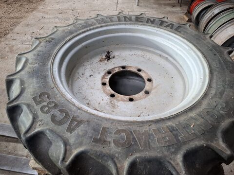 2 Stück Continental 280/85R28 mit Felge