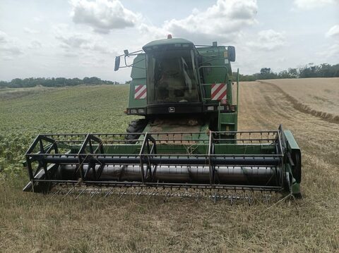 John Deere 2256