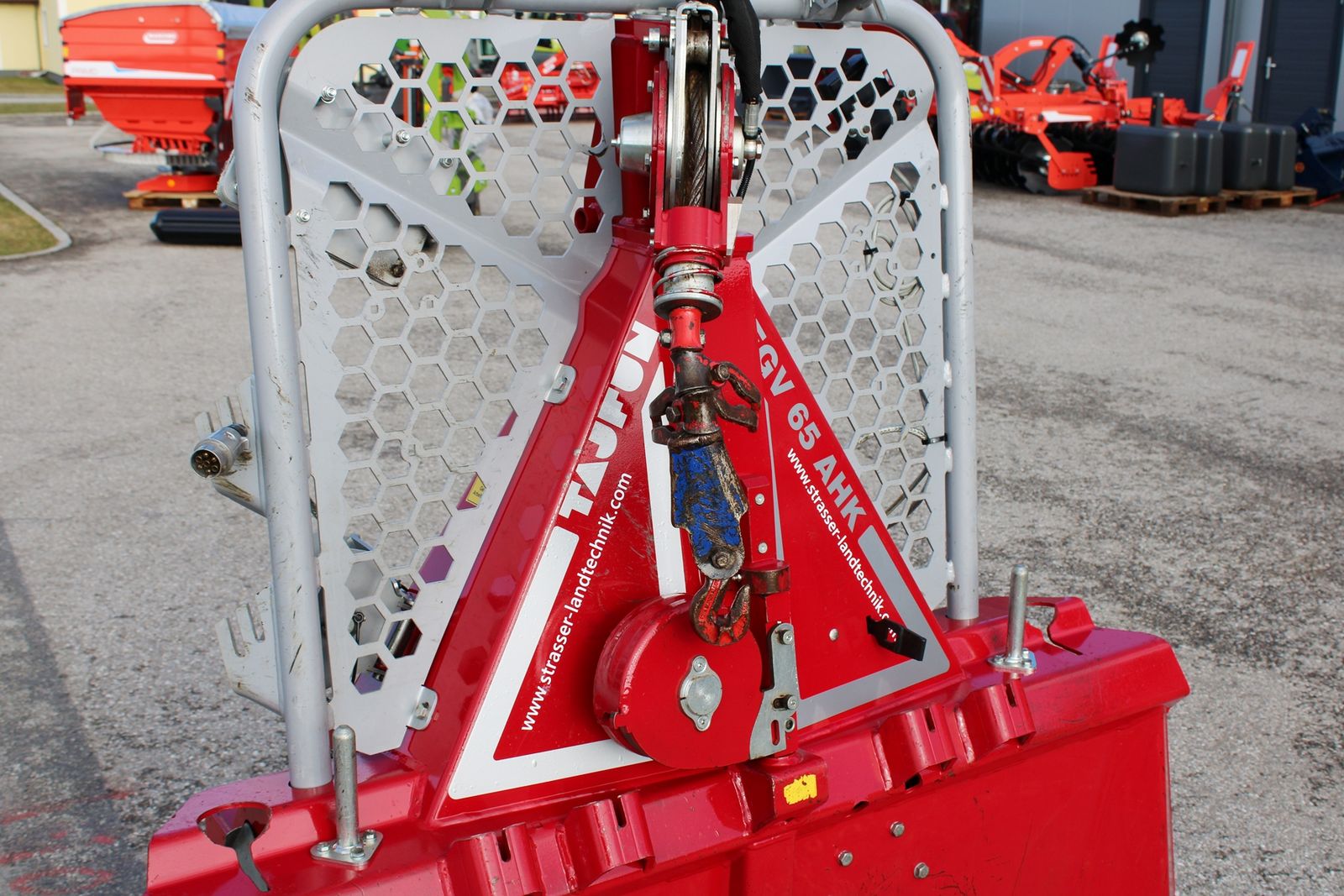 Tajfun EGV 65 AHK  1.8M SG 3