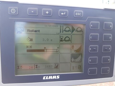 CLAAS Rollant 520 RC