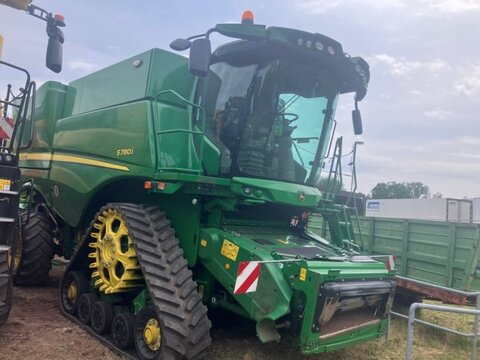 John Deere S780
