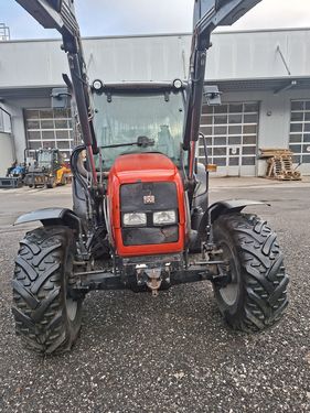 Massey Ferguson 2430