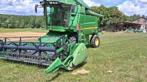 John Deere T550 HILLMASTER