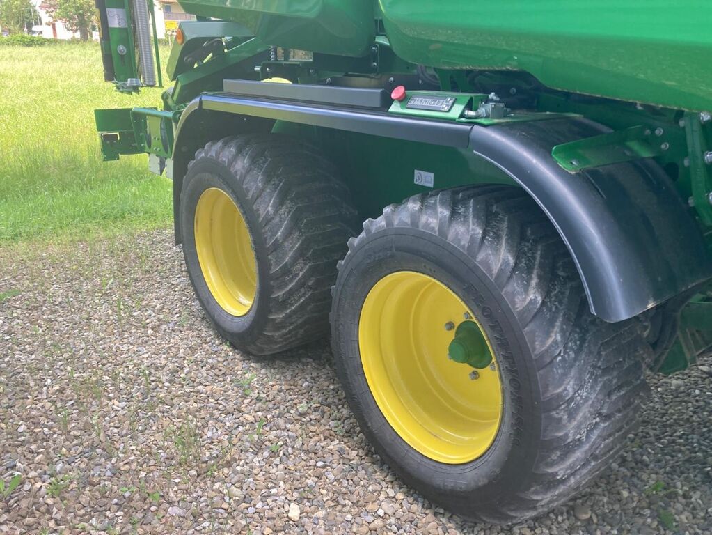 John Deere C461R 3