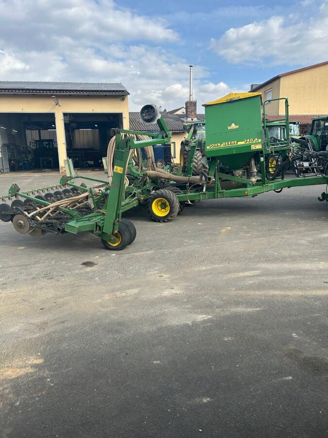 John Deere 740A 2