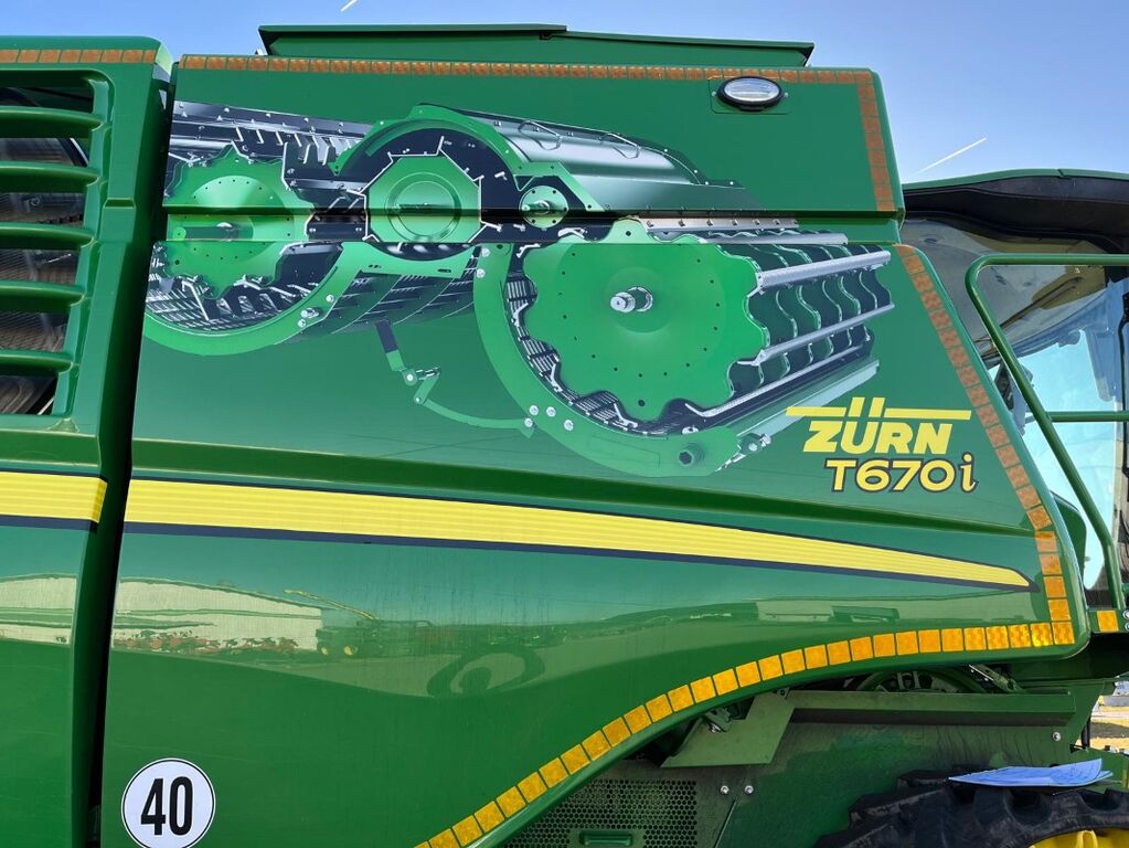 John Deere T670 3