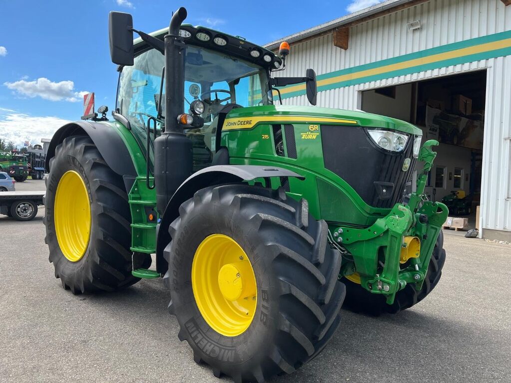John Deere 6R215 2