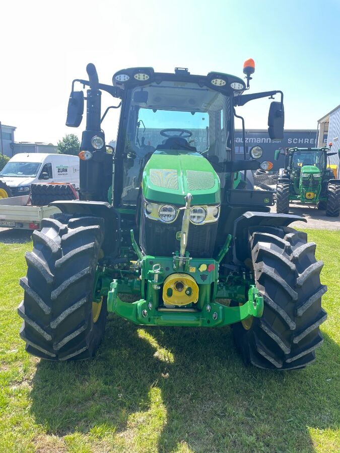 John Deere 6120M 2