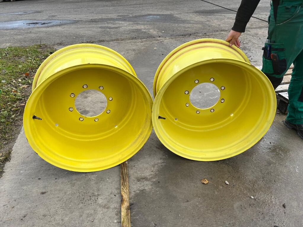 John Deere W15x28 AL118449 1