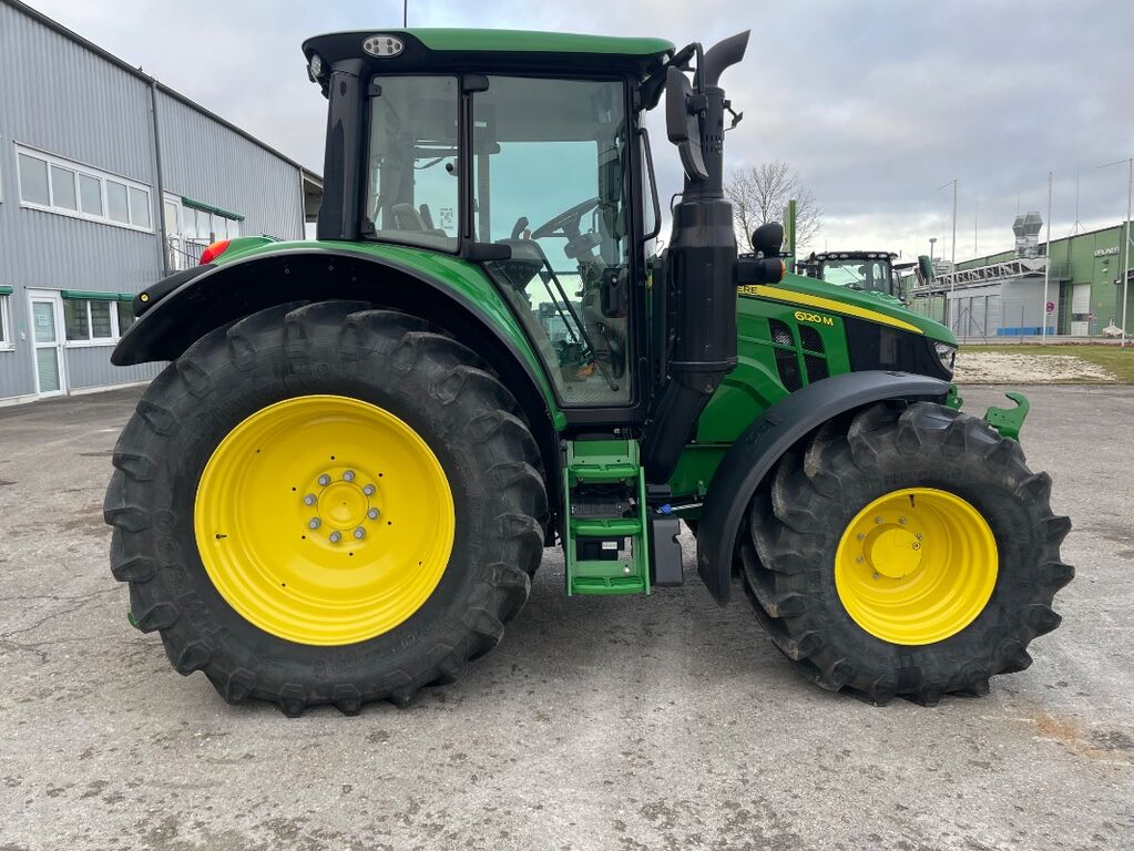 John Deere 6120M 3
