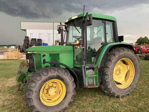 John Deere 6410