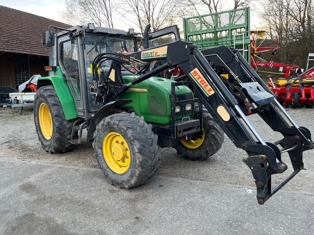 John Deere 3200 2