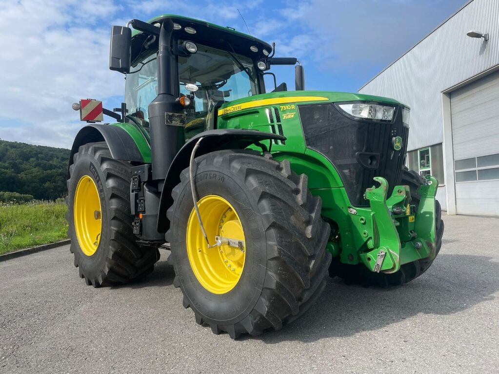 John Deere 7310R 1