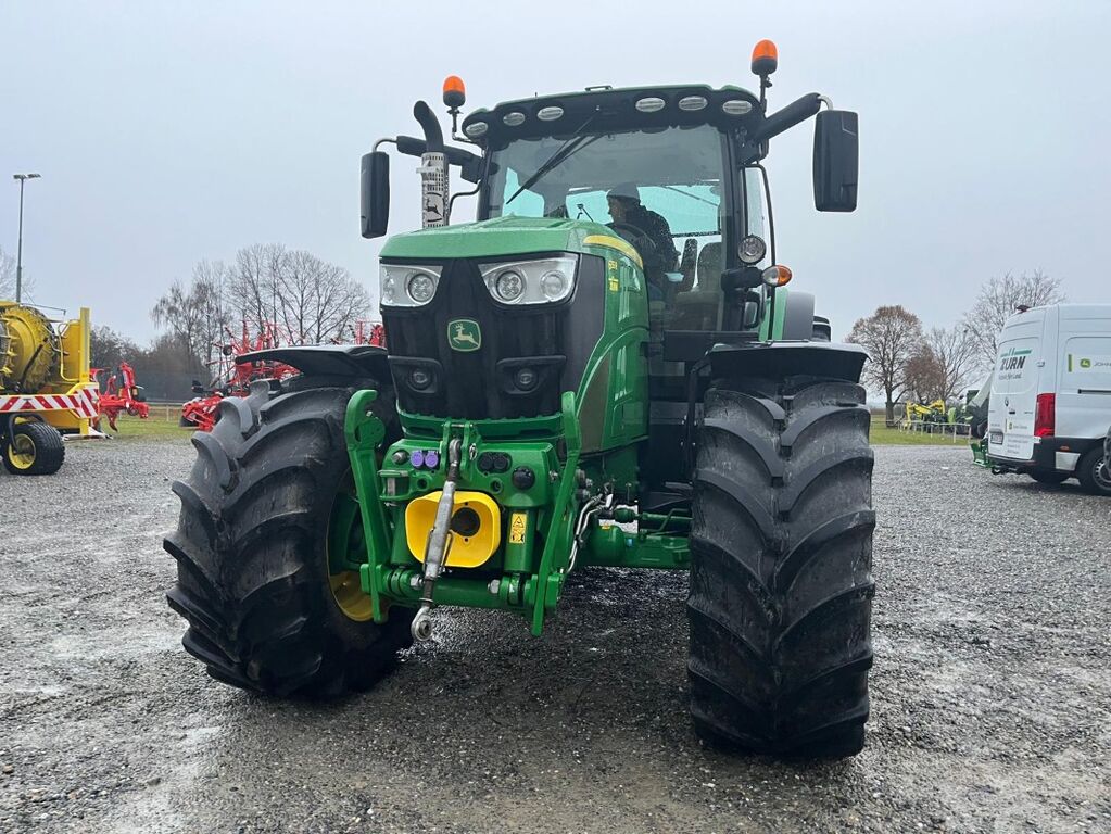 John Deere 6155R 3