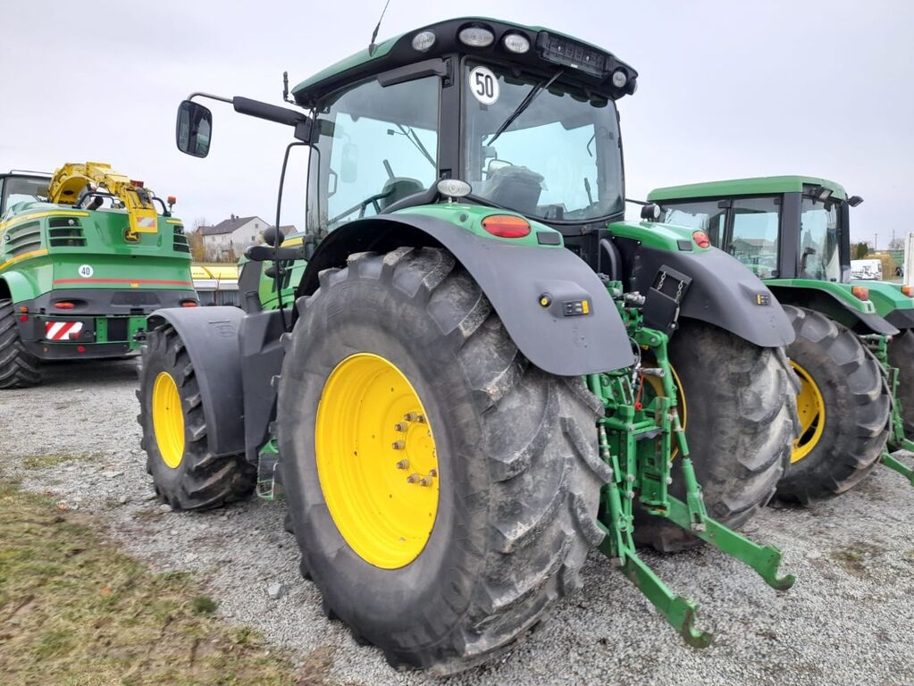 John Deere 6210R 3