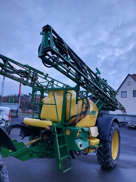 John Deere 740i