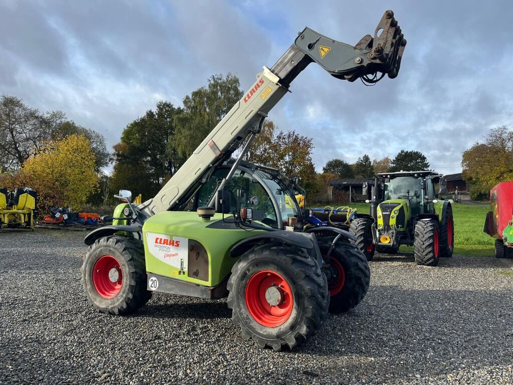 Claas Scorpion 7040 3