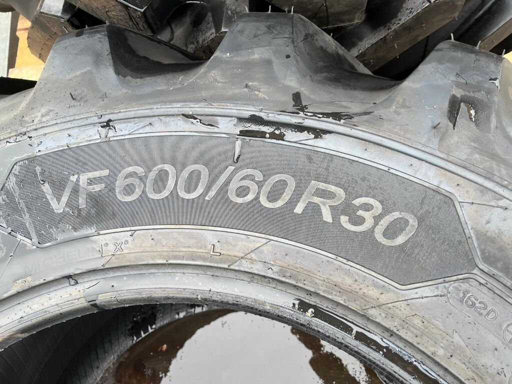Michelin VF 600/60 R30 AxioBib 2  2