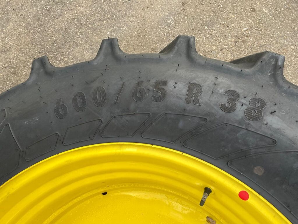 Mitas 600/65 R38  Mitas 1