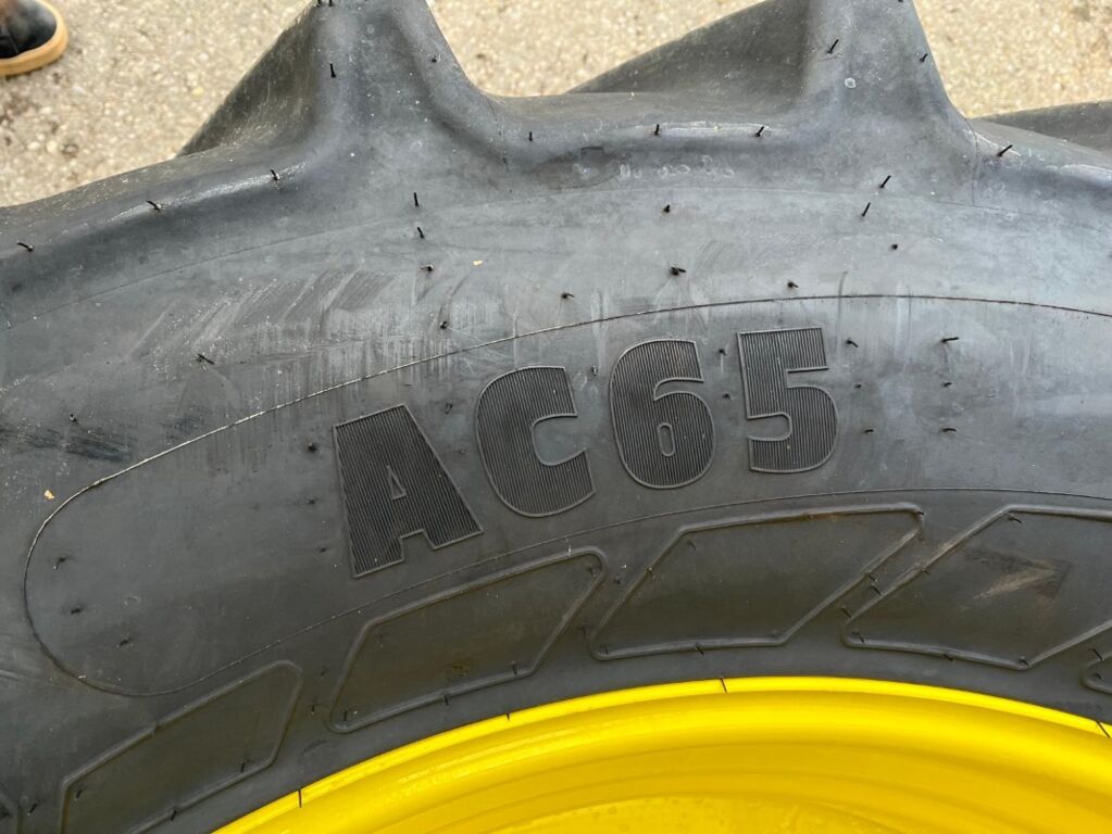 Mitas 600/65 R38  Mitas 3