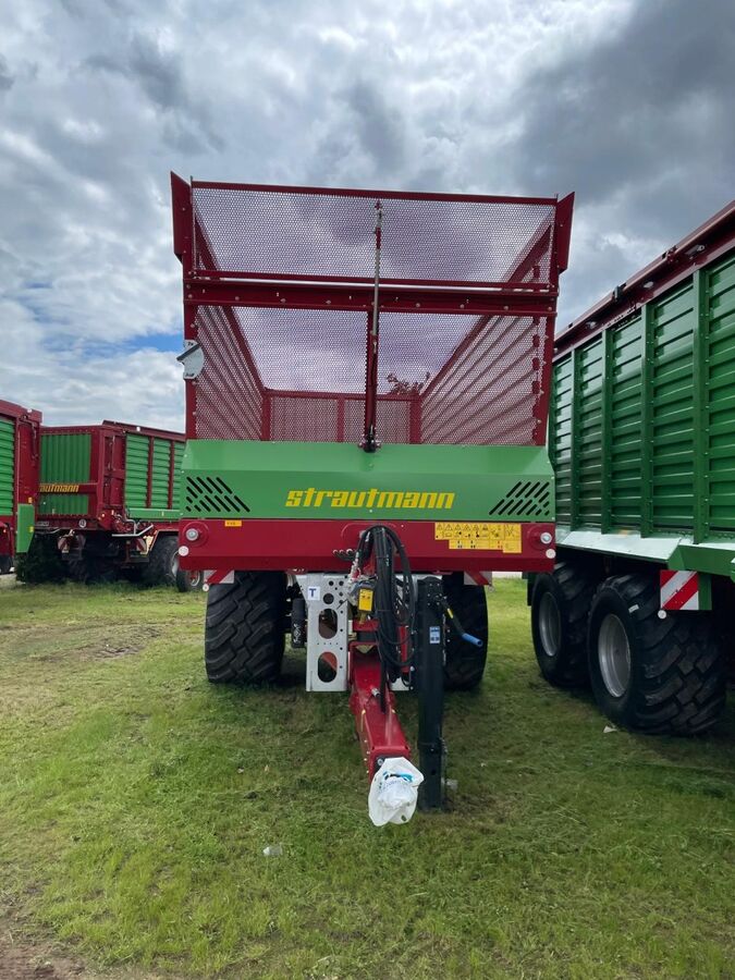 Strautmann Giga-Trailer 400 2